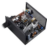 Cooler Master MWE Bronze 750 V3 230V, PC-Netzteil schwarz, 4x PCIe, 750 Watt