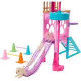 Mattel Barbie Family & Friends Stacie's Puppy Playground Spielset, Puppe 