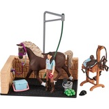 Schleich Horse Club Waschplatz mit Emily & Luna, Spielfigur