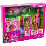 Mattel Barbie Skipper Babysitters Inc. Hüpfburg mit Skipper, Kleinkind und Zubehör, Kulisse 