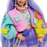 Mattel Barbie Extra Puppe 20 - lavendelfarbenes Haar/Schmetterlings-Haarspange 