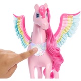Mattel Barbie Ein Verborgener Zauber Rosa Pegasus mit Hündchen, Spielfigur geflügeltes Spielzeugpferd mit Lichtern und Geräuschen
