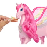 Mattel Barbie Ein Verborgener Zauber Rosa Pegasus mit Hündchen, Spielfigur geflügeltes Spielzeugpferd mit Lichtern und Geräuschen