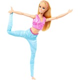 Mattel Barbie Made to Move mit pinkem Sportoberteil und blauer Yogahose, Puppe 