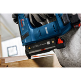 Bosch Professional Akku-Holznagler GNH 18V-35 Professional solo, 18Volt blau/schwarz, ohne Akku und Ladegerät