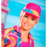 Mattel Barbie The Movie - Ken-Sammelpuppe mit Inlineskating-Outfit 