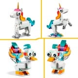 LEGO 31140 Creator 3-in-1 Magisches Einhorn, Konstruktionsspielzeug 