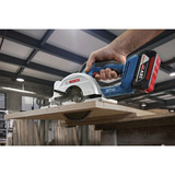 Bosch Akku-Handkreissäge GKS 18V-51 Professional solo, 18Volt blau/schwarz, ohne Akku und Ladegerät, Ø 140mm, in L-BOXX