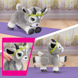 Just Play furReal Daisy Yoga-Ziege mit Bewegungs- und Soundfunktion, Kuscheltier 