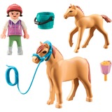 PLAYMOBIL 71498 Horses of Waterfall Kind mit Pony und Fohlen, Konstruktionsspielzeug 